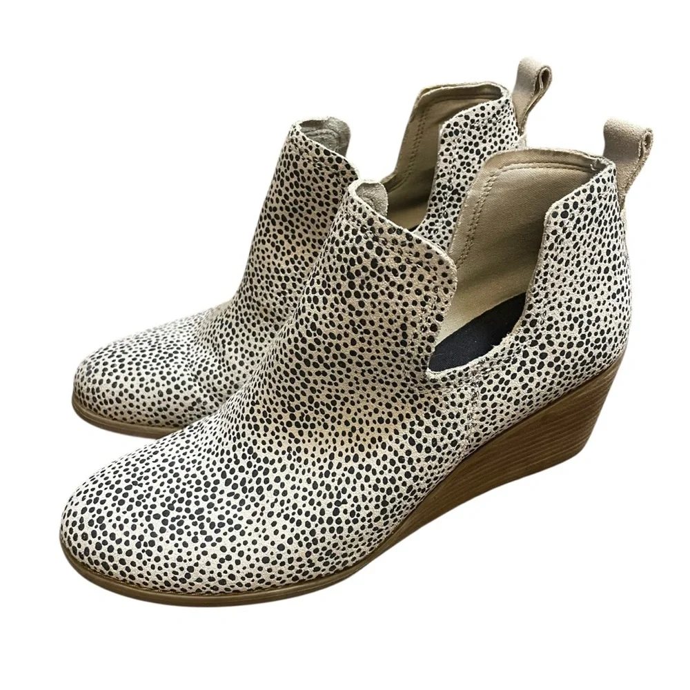 TOMS Kallie Wedge Ankle Bootie Animal Cheetah Print